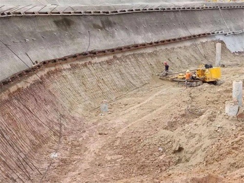 鄂尔多斯基坑边坡加固